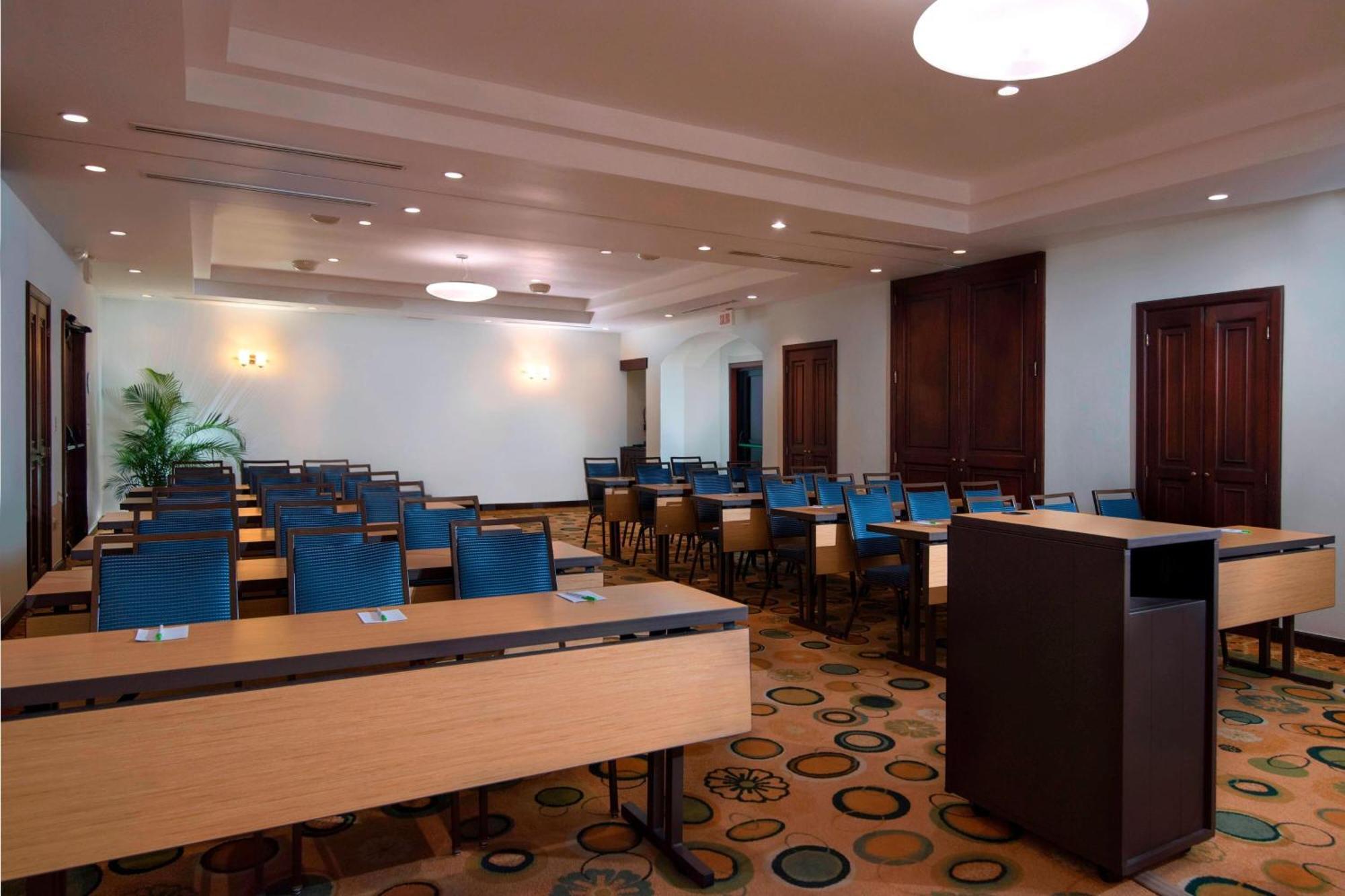 فندق Courtyard By Marriott سانتو دومينجو المظهر الخارجي الصورة
