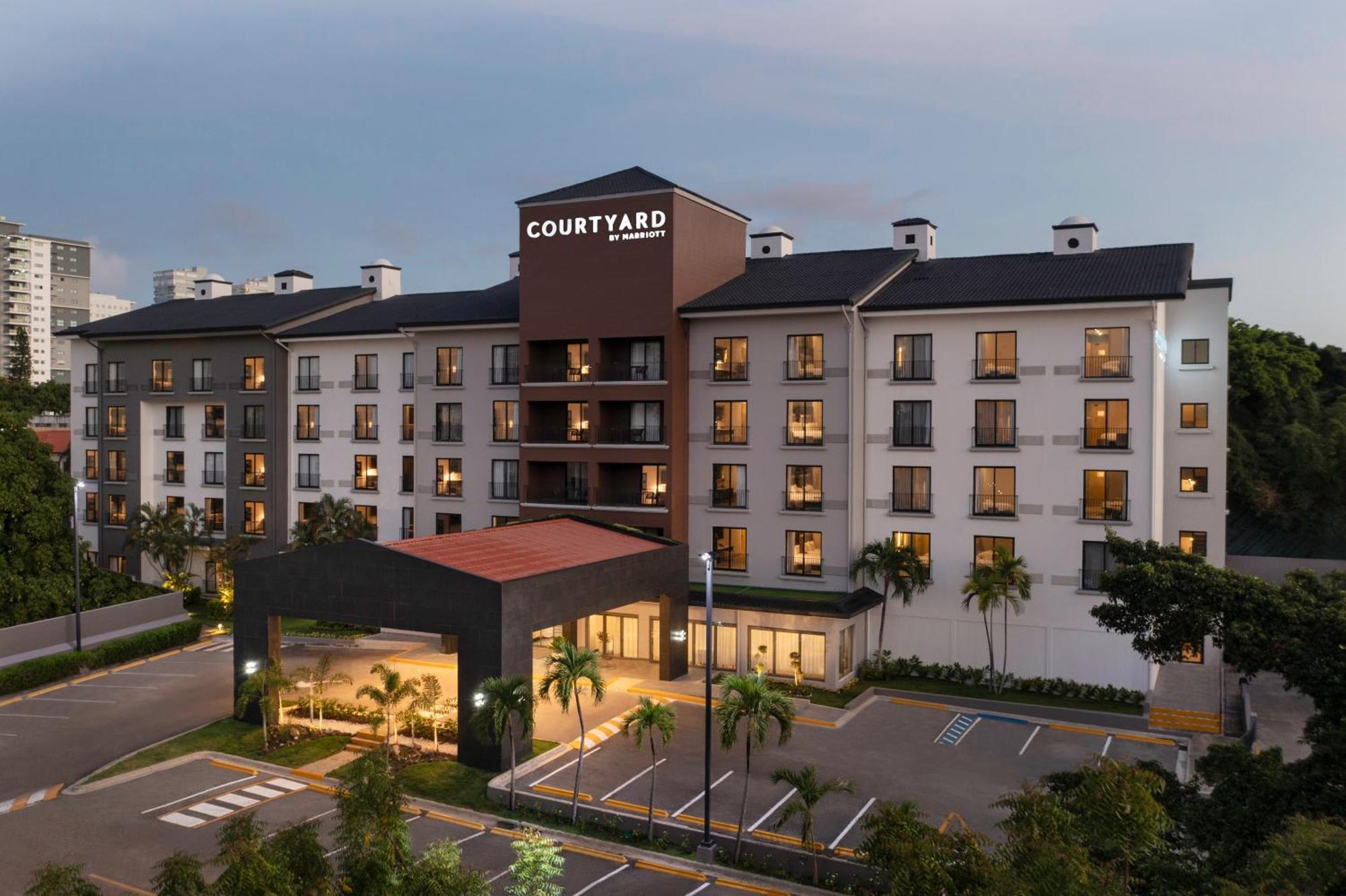 فندق Courtyard By Marriott سانتو دومينجو المظهر الخارجي الصورة